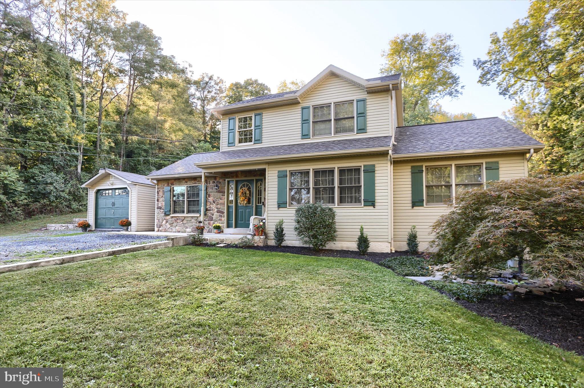 615 Singer Lane Dauphin, PA 17018 - Photo 3 of 39