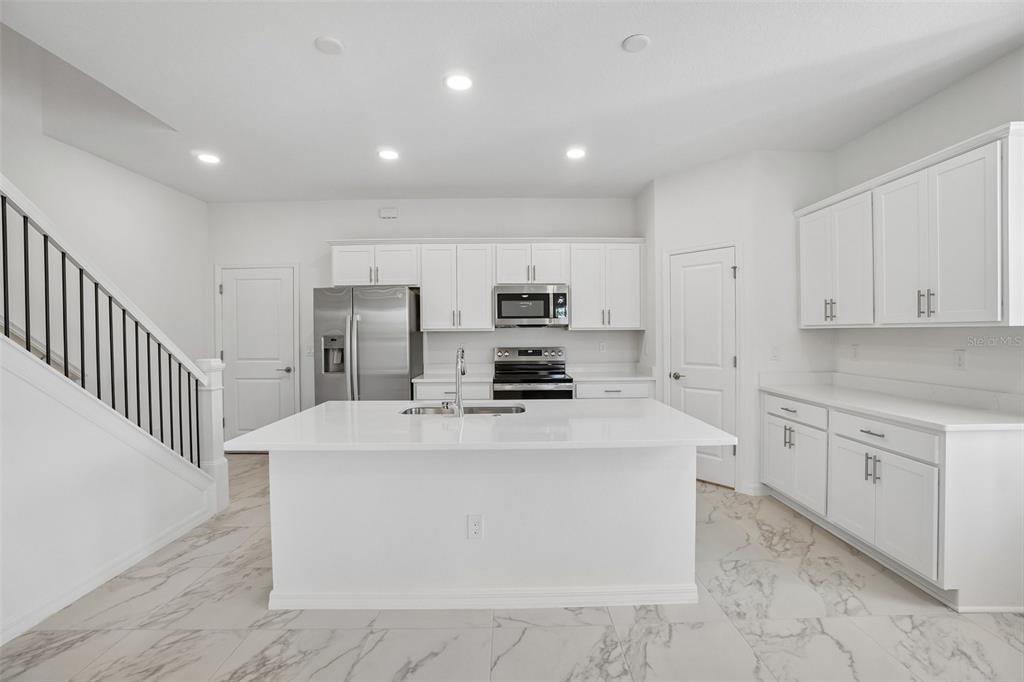 610 Silver Strm Court Brandon, FL 33511 - Photo 14 of 36