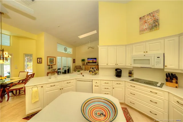 a view of house and outdoor space