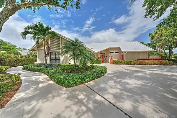 $739,000 | 5903 Southeast Glen Eagle Way, Stuart, FL 34997