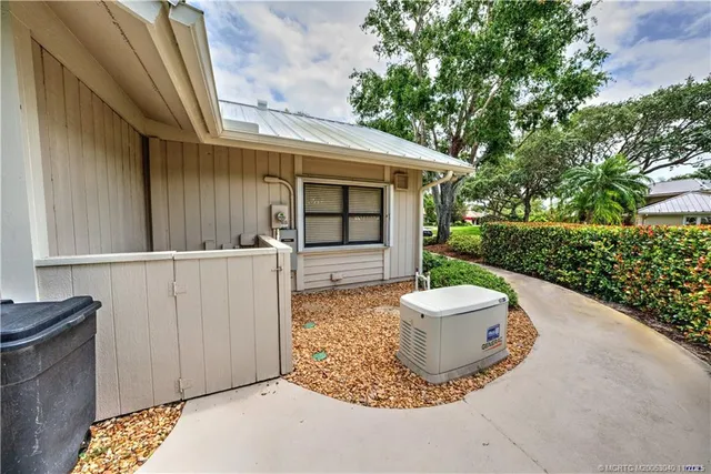 $739,000 | 5903 Southeast Glen Eagle Way, Stuart, FL 34997