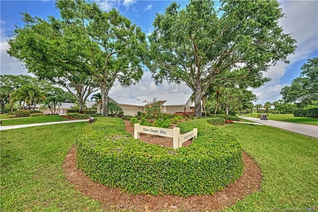 $739,000 | 5903 Southeast Glen Eagle Way, Stuart, FL 34997
