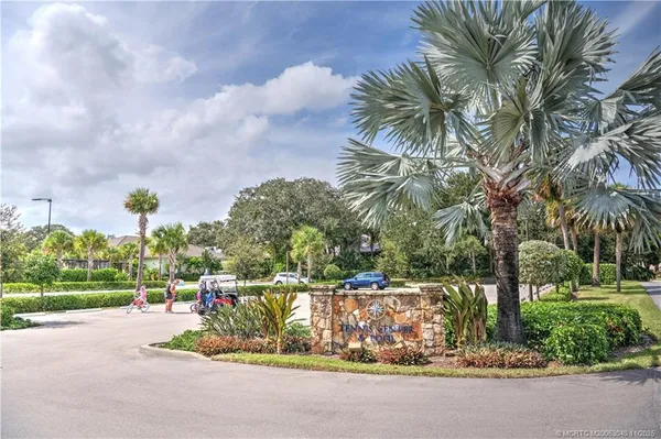 $739,000 | 5903 Southeast Glen Eagle Way, Stuart, FL 34997