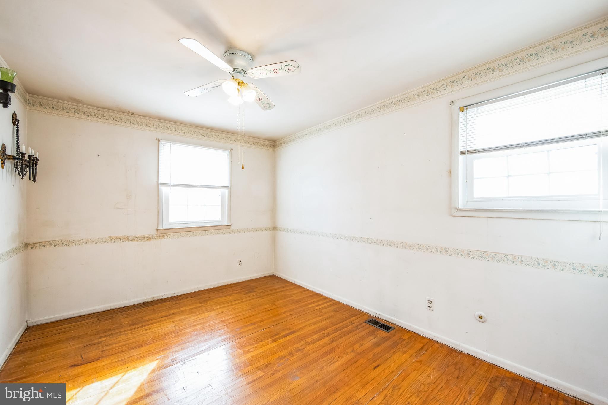 517 Ehret Road Fairless Hills, PA 19030 - Photo 26 of 37 Gallery Image 26
