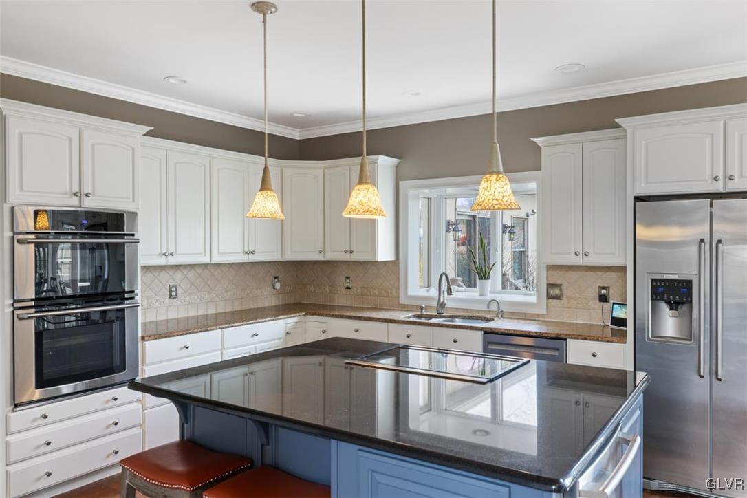 770 Newlins Road East Easton, PA 18040 - Photo 10 of 43 updated kitchen with center island/breakfast bar
