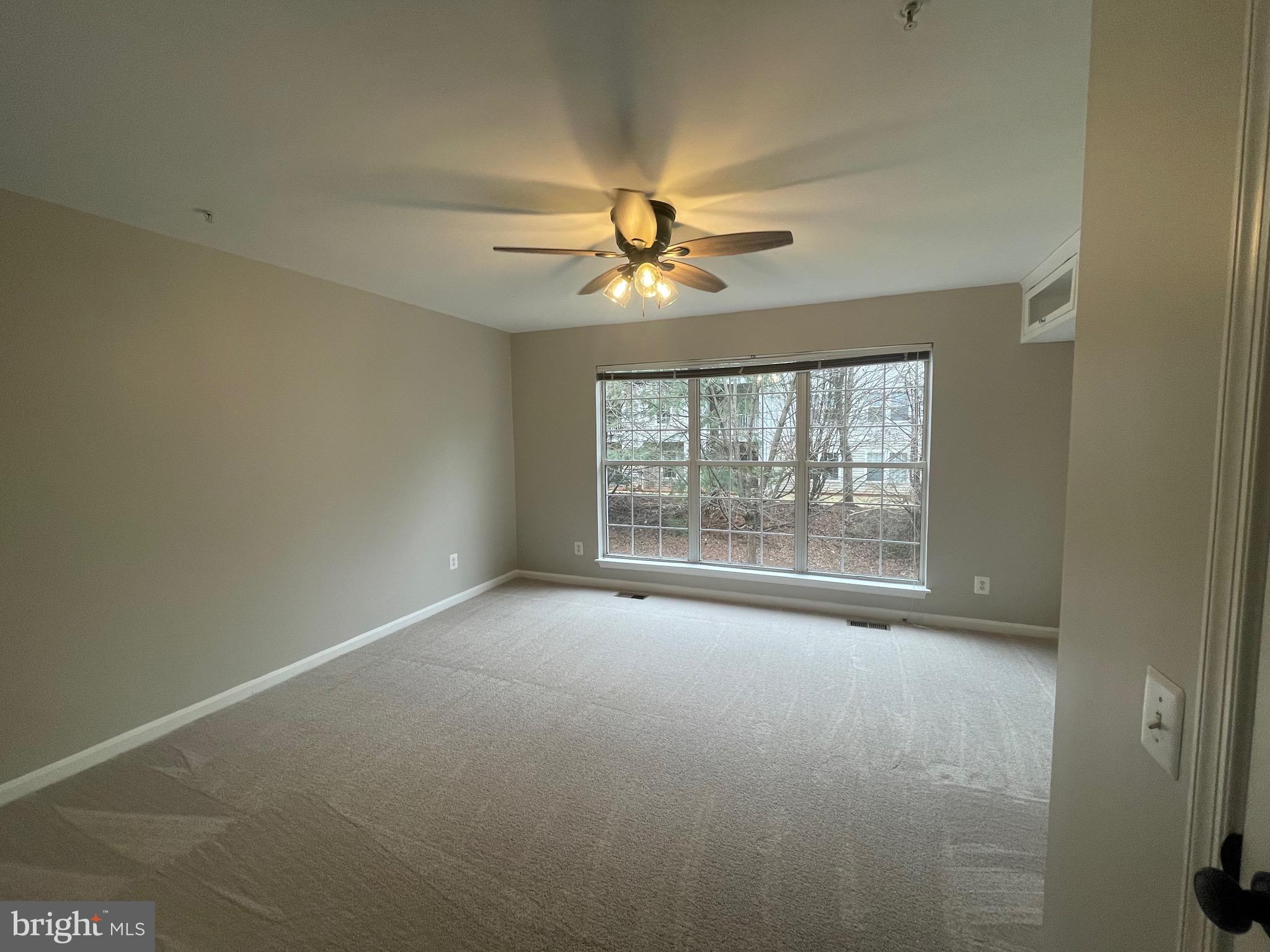 21779 Baldwin Square Sterling, VA 20164 - Photo 14 of 22