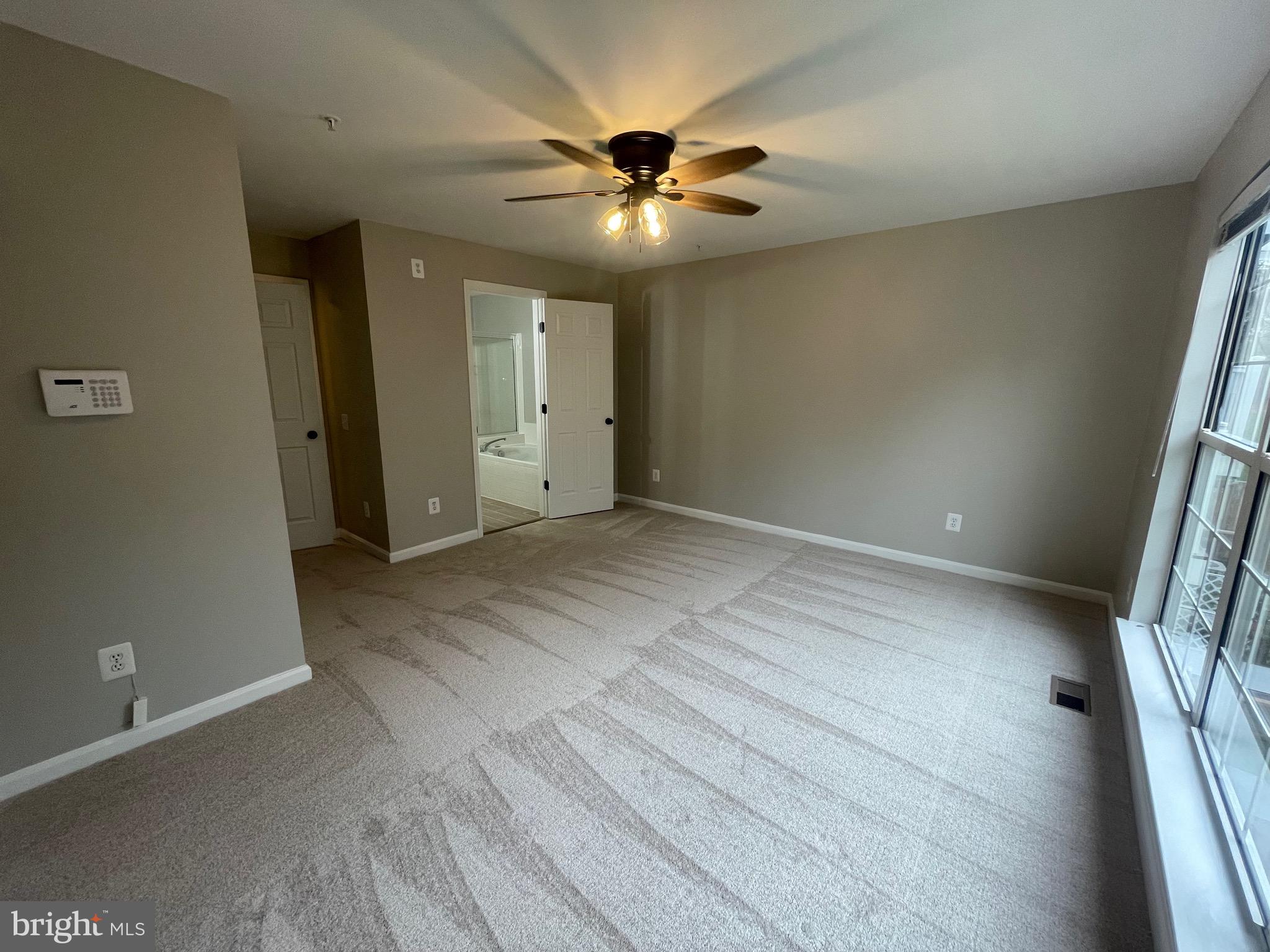 21779 Baldwin Square Sterling, VA 20164 - Photo 15 of 22