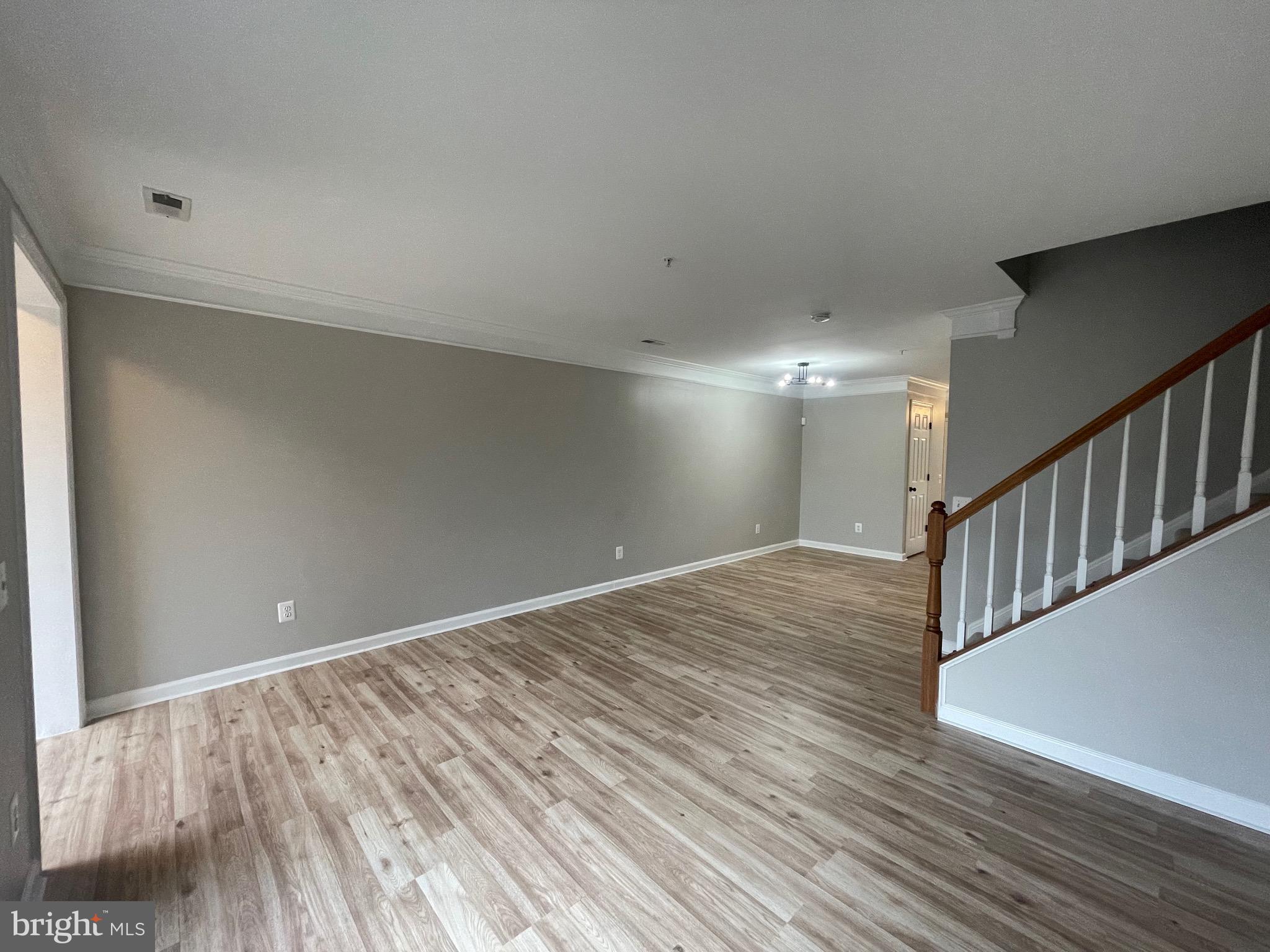 21779 Baldwin Square Sterling, VA 20164 - Photo 3 of 22