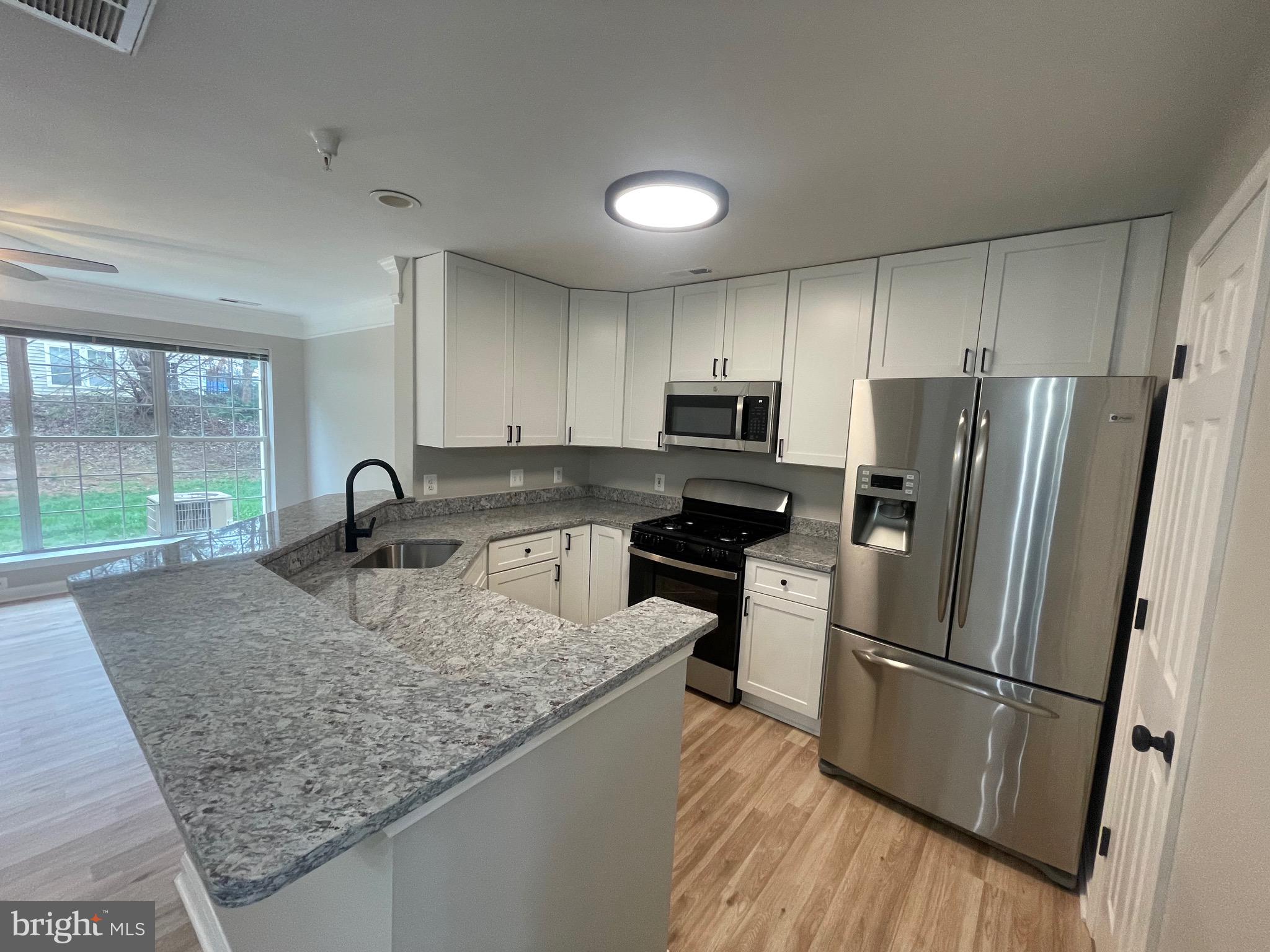 21779 Baldwin Square Sterling, VA 20164 - Photo 5 of 22