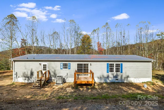 $360,500 | 398 Dogwood Drive, Bakersville, NC 28705