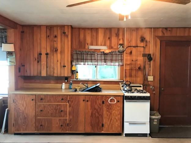 11 Thompson Road Sebec, ME 04481 - Photo 5 of 12 Cook Kitchen