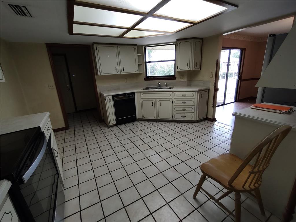 2230 Vance Road Deltona, FL 32738 - Photo 14 of 63 Gallery Image 14