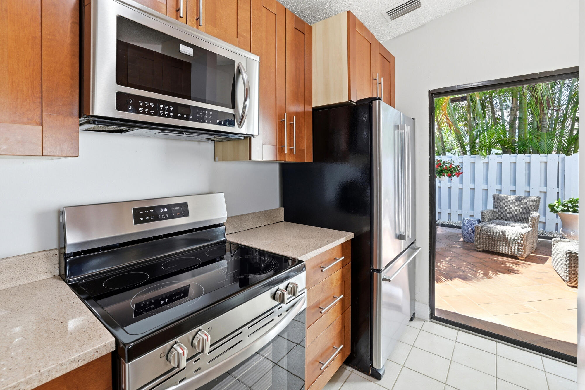 22316 Pineapple Walk Drive Boca Raton, FL 33433 - Photo 6 of 16 8_0h8a7214