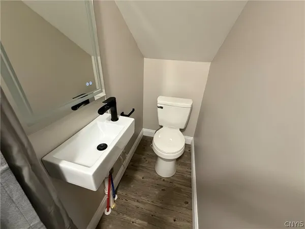 $1,400 | 215 East Hoard Street, Watertown, NY 13601