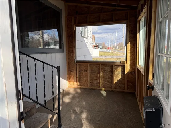 $1,400 | 215 East Hoard Street, Watertown, NY 13601