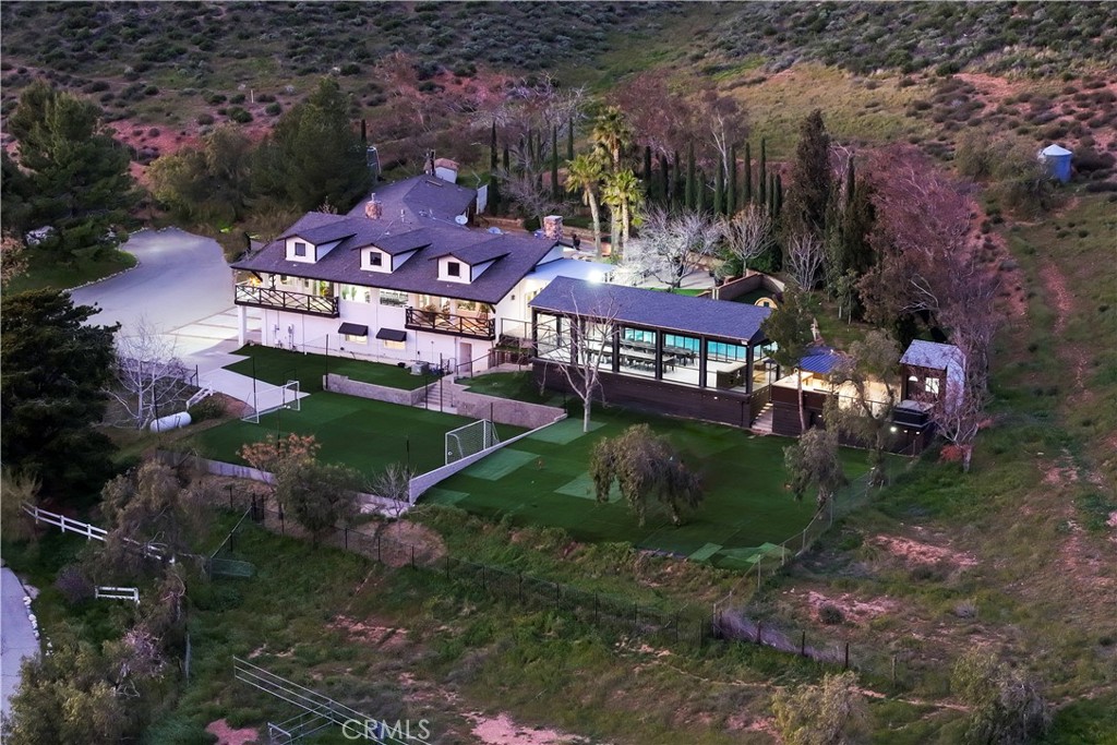 9557 Hierba Road Agua Dulce, CA 91390 - Photo 1 of 61
