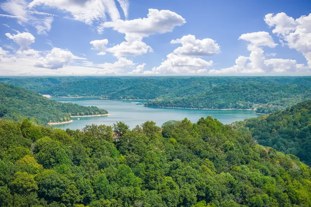 $375,000 | 183 Baymont Drive, Lancaster, TN 38569