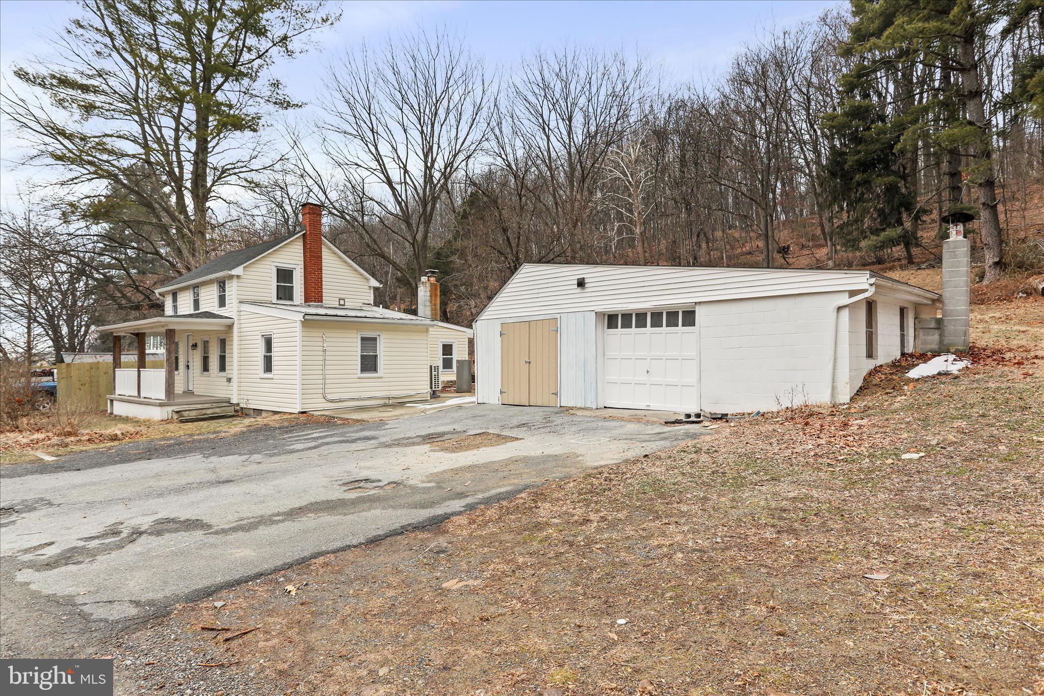 6906 Mariah Furnace Road Boonsboro, MD 21713 - Photo 3 of 38