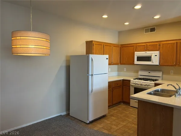 $199,900 | 2201 Ramsgate Drive, Unit 622, Henderson, NV 89074
