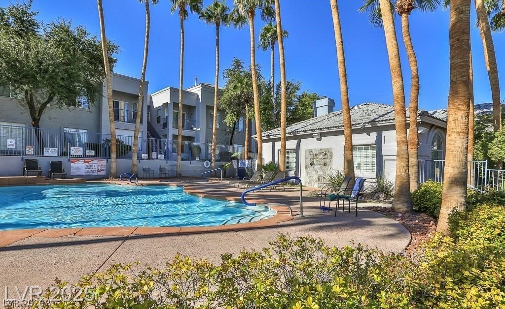 2201 Ramsgate Drive, Unit 622 Henderson, NV 89074 - Photo 19 of 19 Community pool