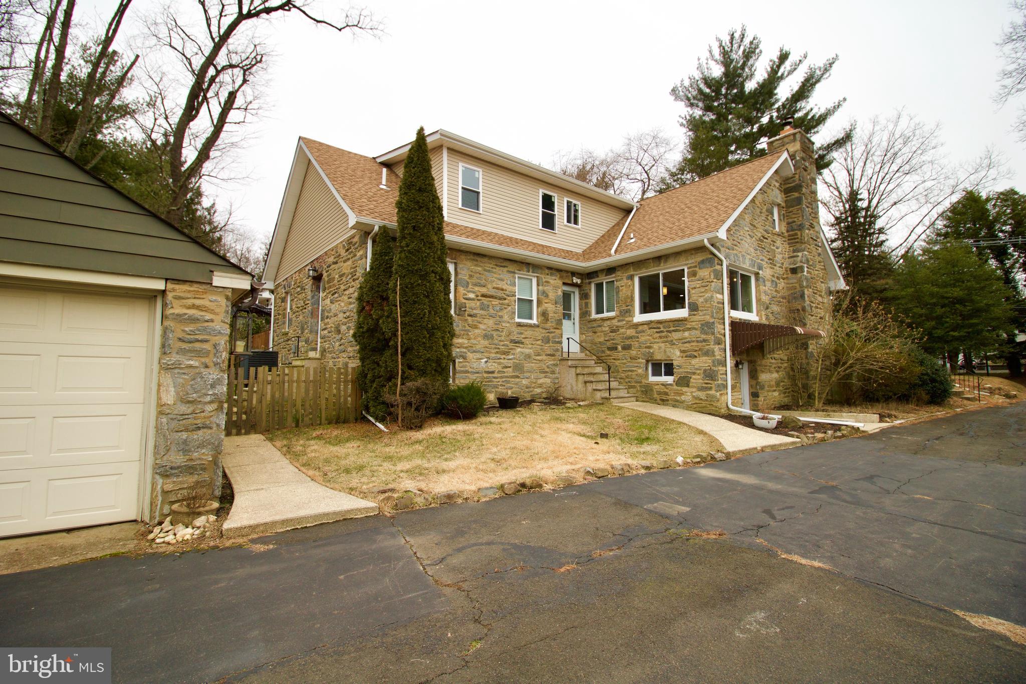 407 Welsh Road Huntingdon Valley, PA 19006 - Photo 5 of 32 Exterior Side