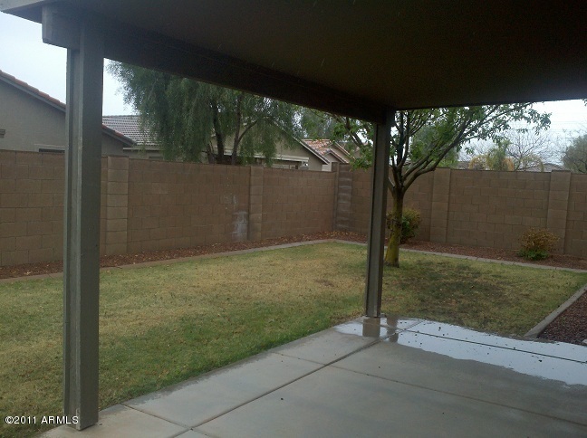 16233 West Hearn Road Surprise, AZ 85379 - Photo 14 of 15 2011-03-21_13-15-52_530
