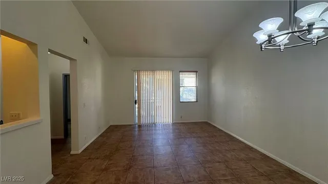 $1,670 | 5155 West Tropicana Avenue, Unit 2068, Las Vegas, NV 89103