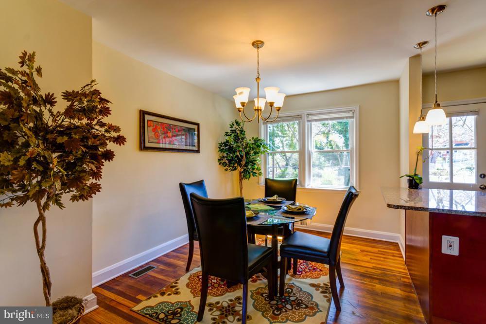 1027 Witherspoon Road Baltimore, MD 21212 - Photo 6 of 21 a dining room with furniture and window