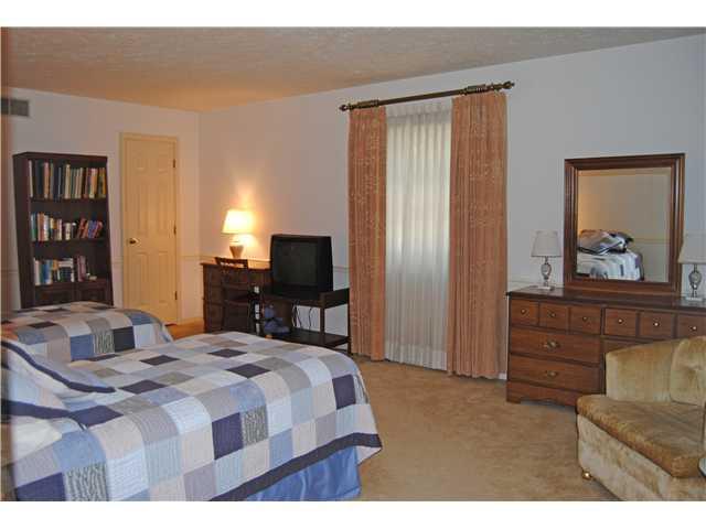 7615 Dean Road Indianapolis, IN 46240 - Photo 14 of 15