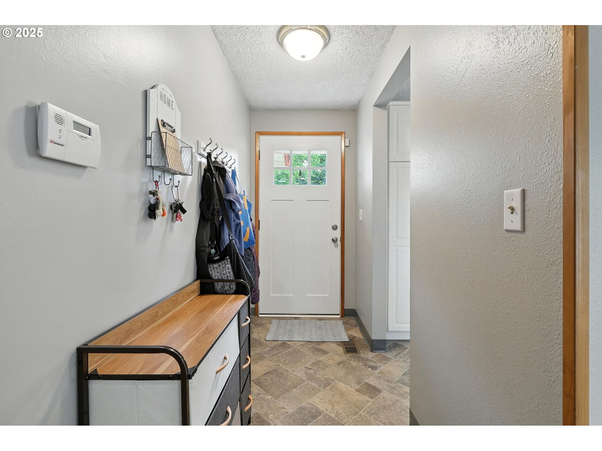 2112 Southeast 148th Place Portland, OR 97233 - Photo 4 of 33 Gallery Image 4