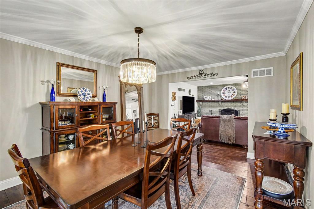 4706 Butler Hill Road St. Louis, MO 63128 - Photo 7 of 34