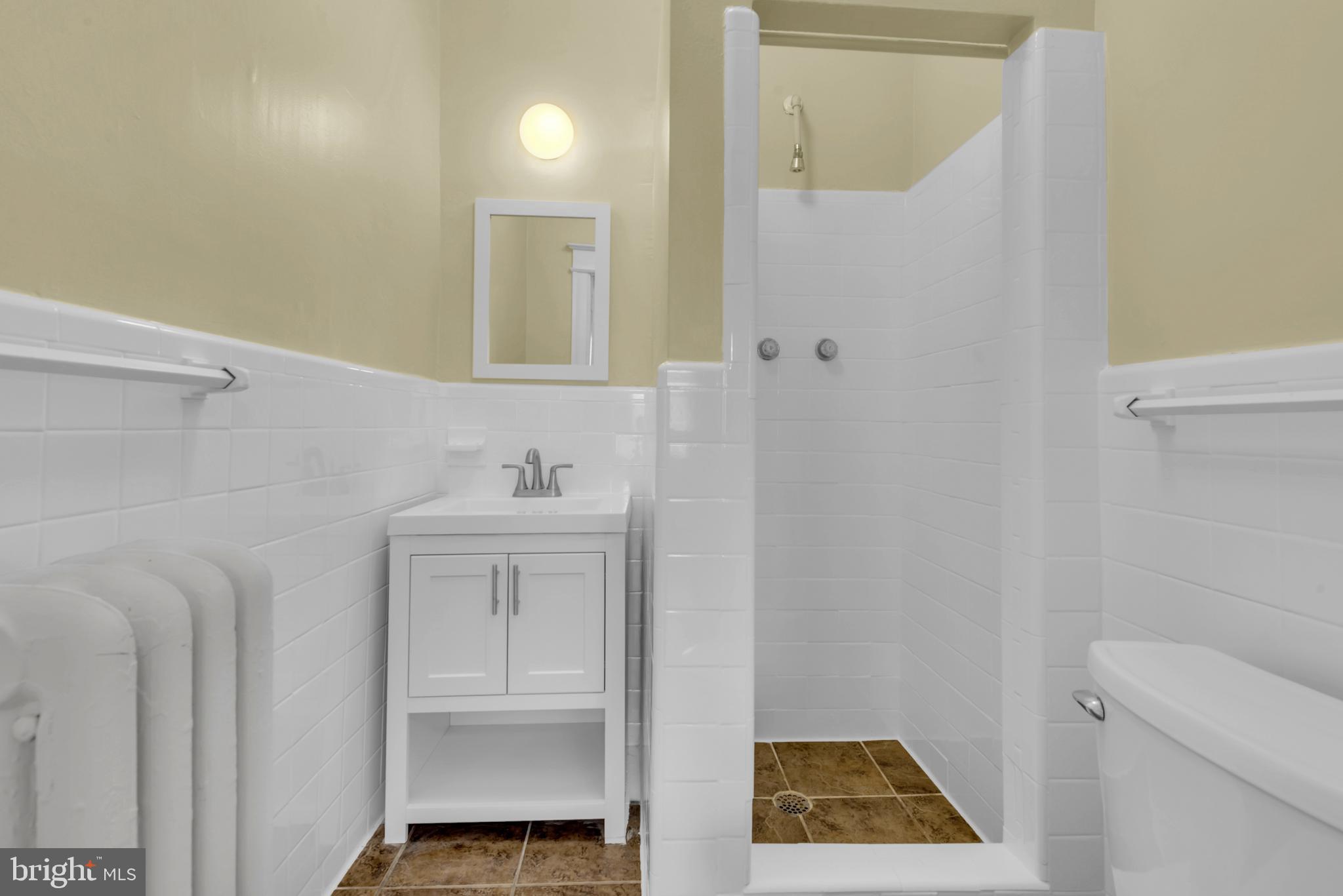 1530 Spring Place Northwest Washington, DC 20010 - Photo 25 of 45 Primary Bath