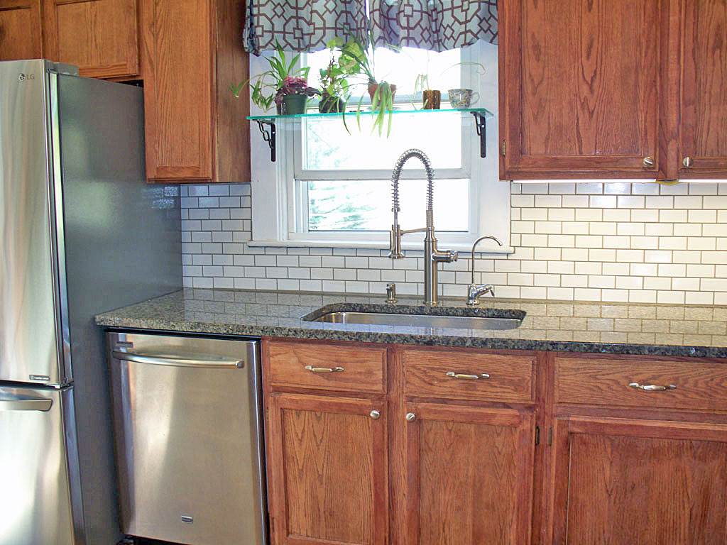 15 South Street Proctor, VT 05765 - Photo 8 of 39