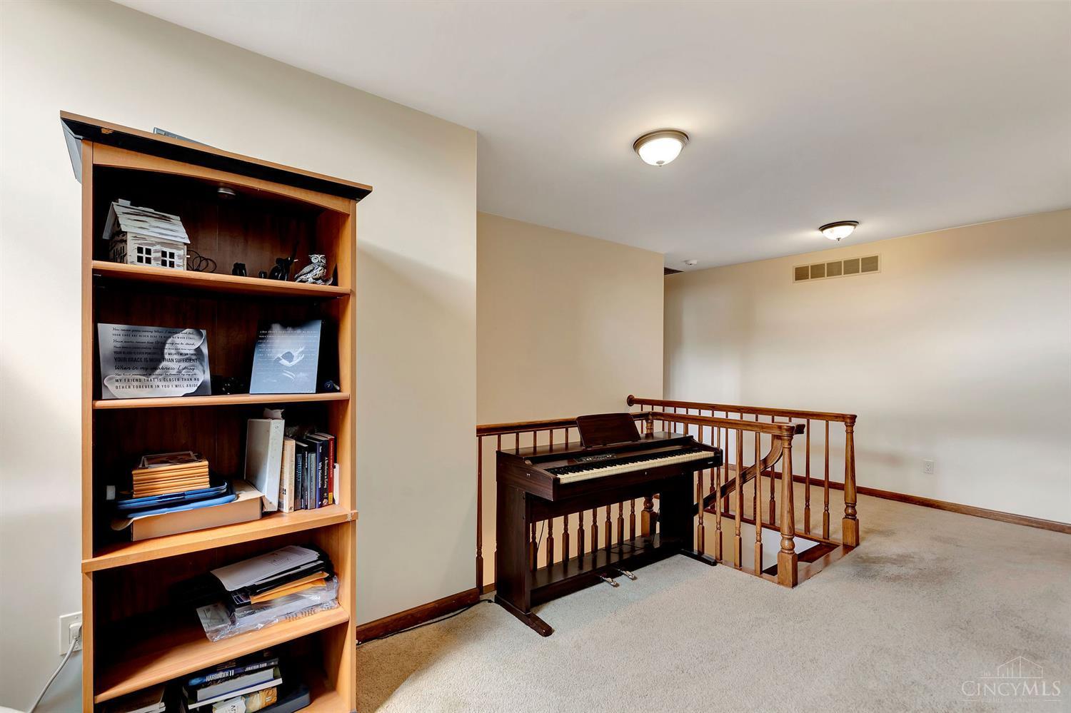 2010 Hamilton New London Road Hamilton, OH 45013 - Photo 20 of 44