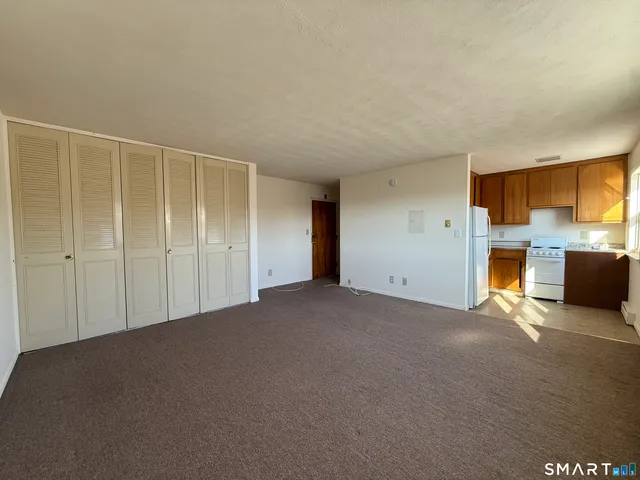 $1,350 | 35 Beers Street, Unit 202, Bridgeport, CT 06606