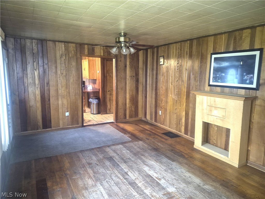 7695 Norton Road Garrettsville, OH 44231 - Photo 9 of 16