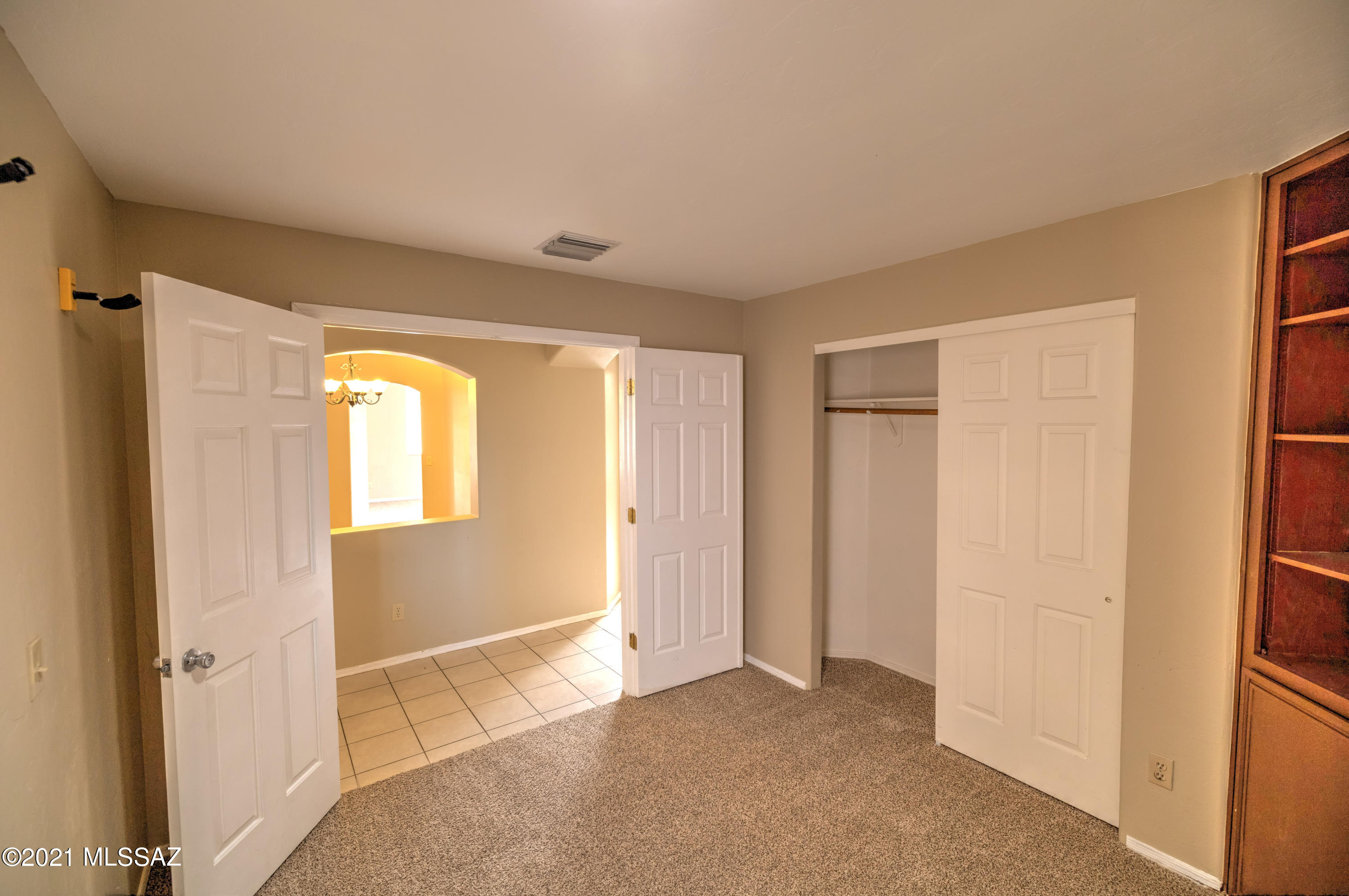 10196 North Inverrary Place Oro Valley, AZ 85737 - Photo 27 of 38