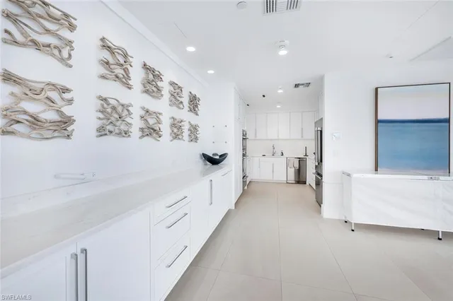 $13,000 | 4001 Gulf Shore Boulevard North, Unit 602, Naples, FL 34103