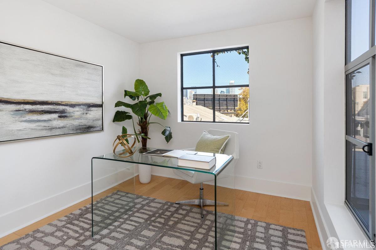 15 Lucerne Street, Unit B San Francisco, CA 94103 - Photo 12 of 31