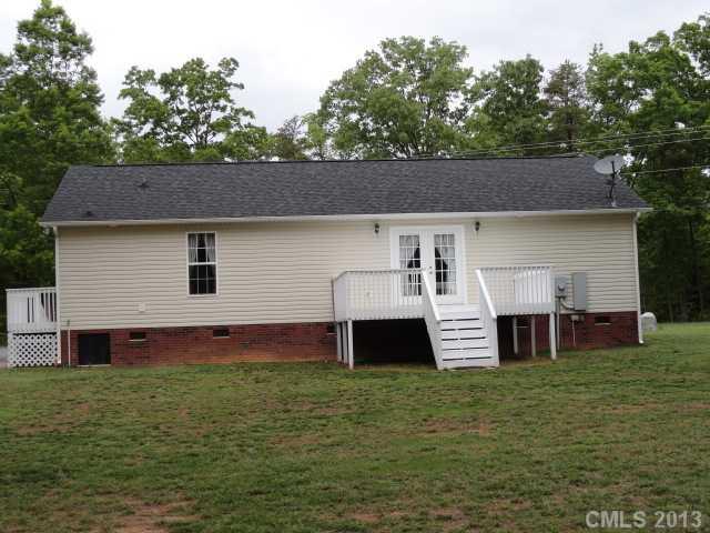 1329 Beamguard Road Clover, SC 29710 - Photo 4 of 16