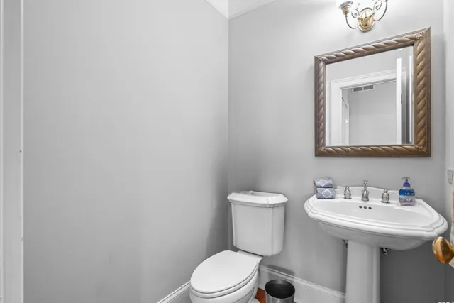 $669,000 | 40-w065 Fox Mill Boulevard, St. Charles, IL 60175