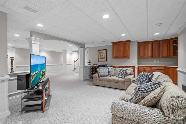 $669,000 | 40-w065 Fox Mill Boulevard, St. Charles, IL 60175