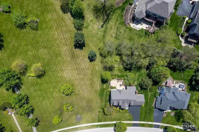 $669,000 | 40-w065 Fox Mill Boulevard, St. Charles, IL 60175