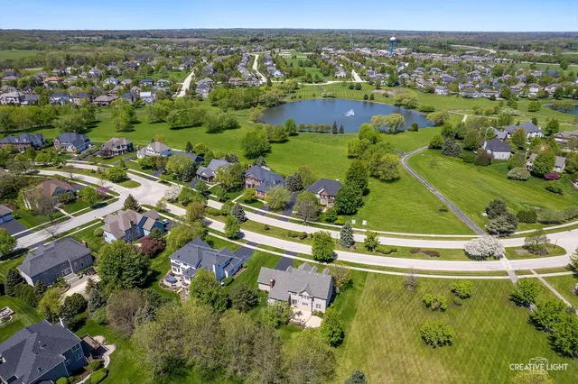 $669,000 | 40-w065 Fox Mill Boulevard, St. Charles, IL 60175