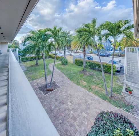 $1,425 | 202 Ocean Breeze, Unit 12, Lake Worth Beach, FL 33460