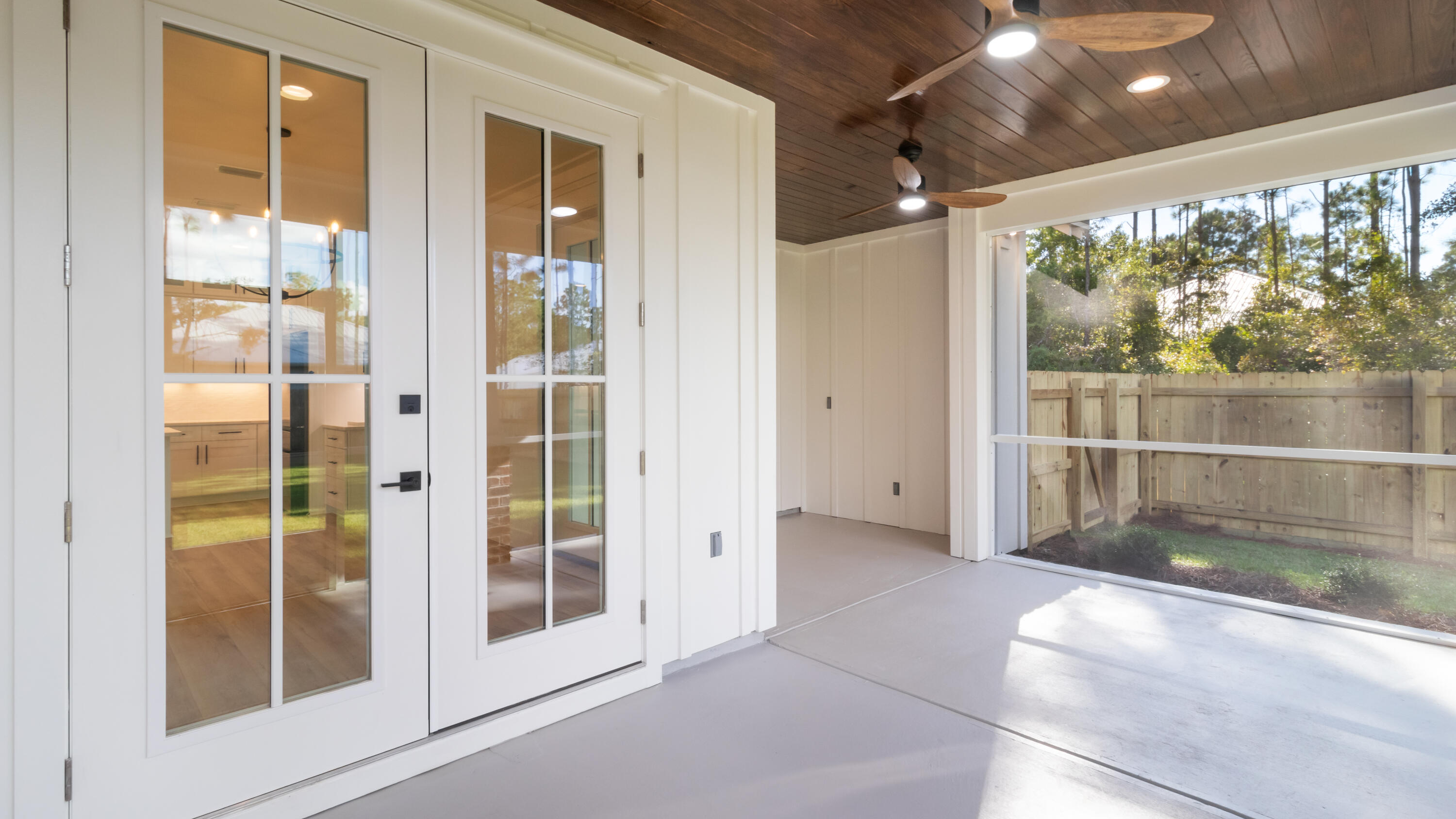 80 Muzzle Street Freeport, FL 32439 - Photo 17 of 71 Screened in Back Porch