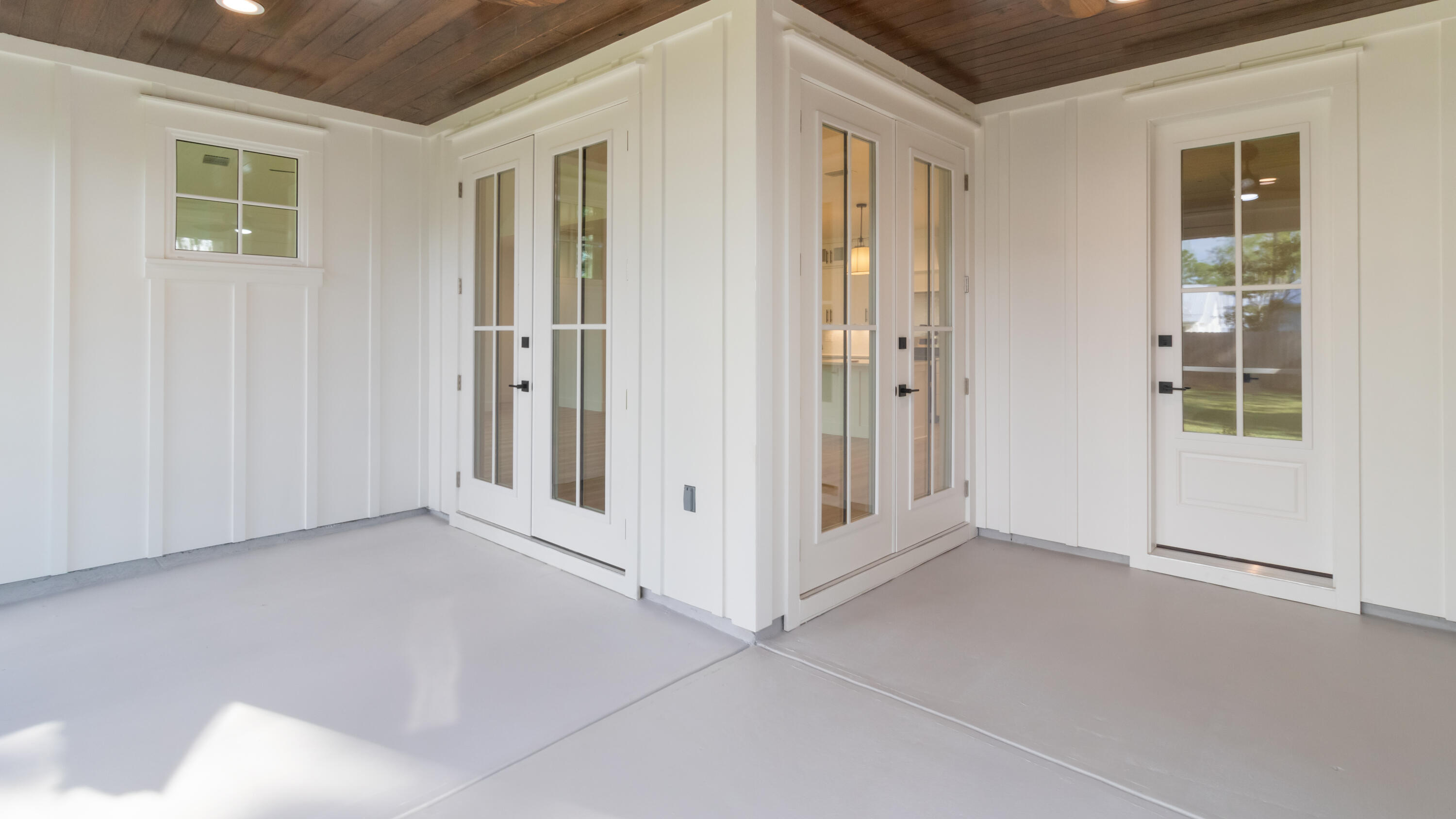 80 Muzzle Street Freeport, FL 32439 - Photo 18 of 71 Back Porch