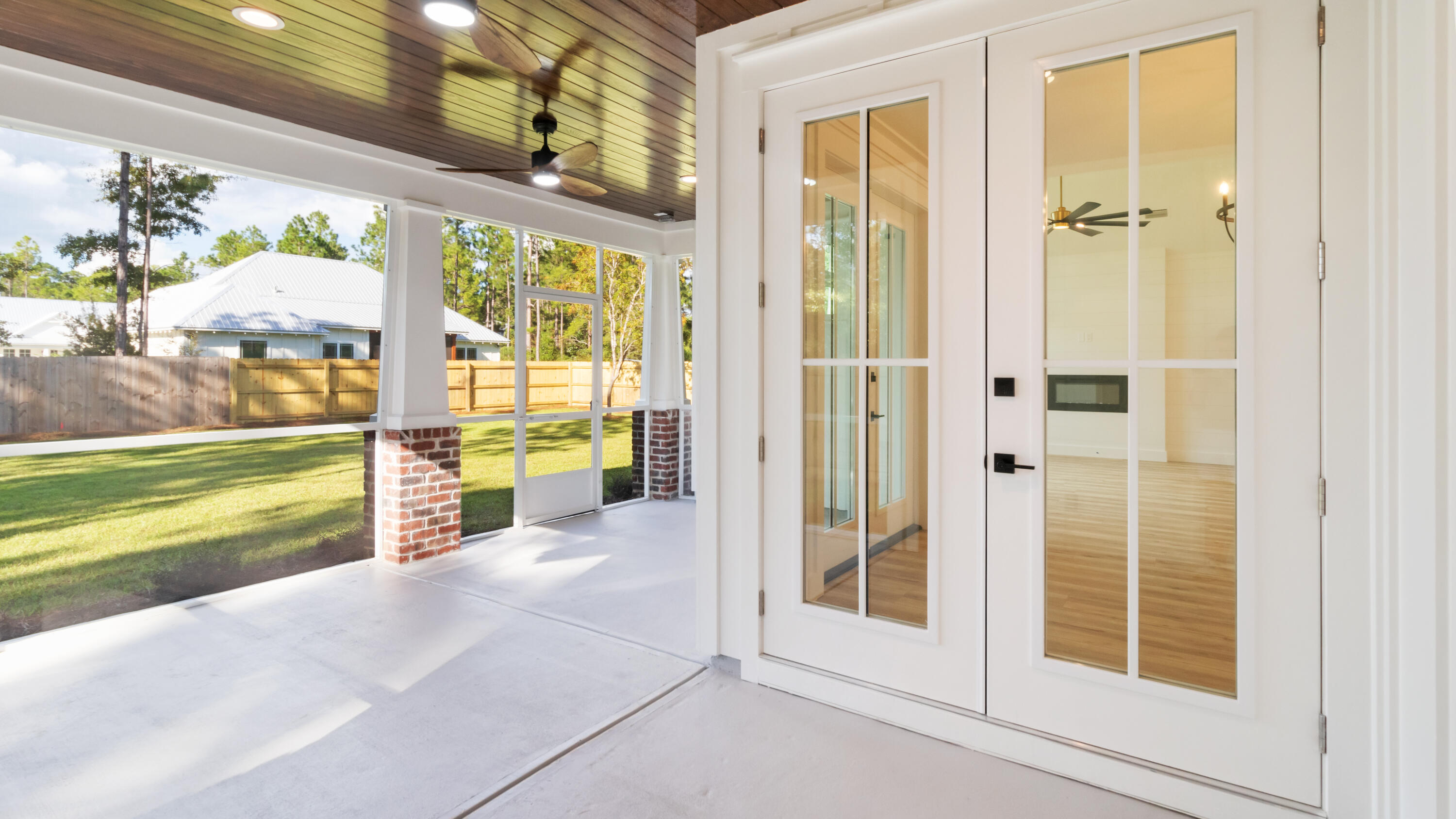 80 Muzzle Street Freeport, FL 32439 - Photo 19 of 71 Screened in Back Porch