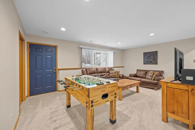 $415,000 | 1289 Sunburst Way Southeast, Hutchinson, MN 55350