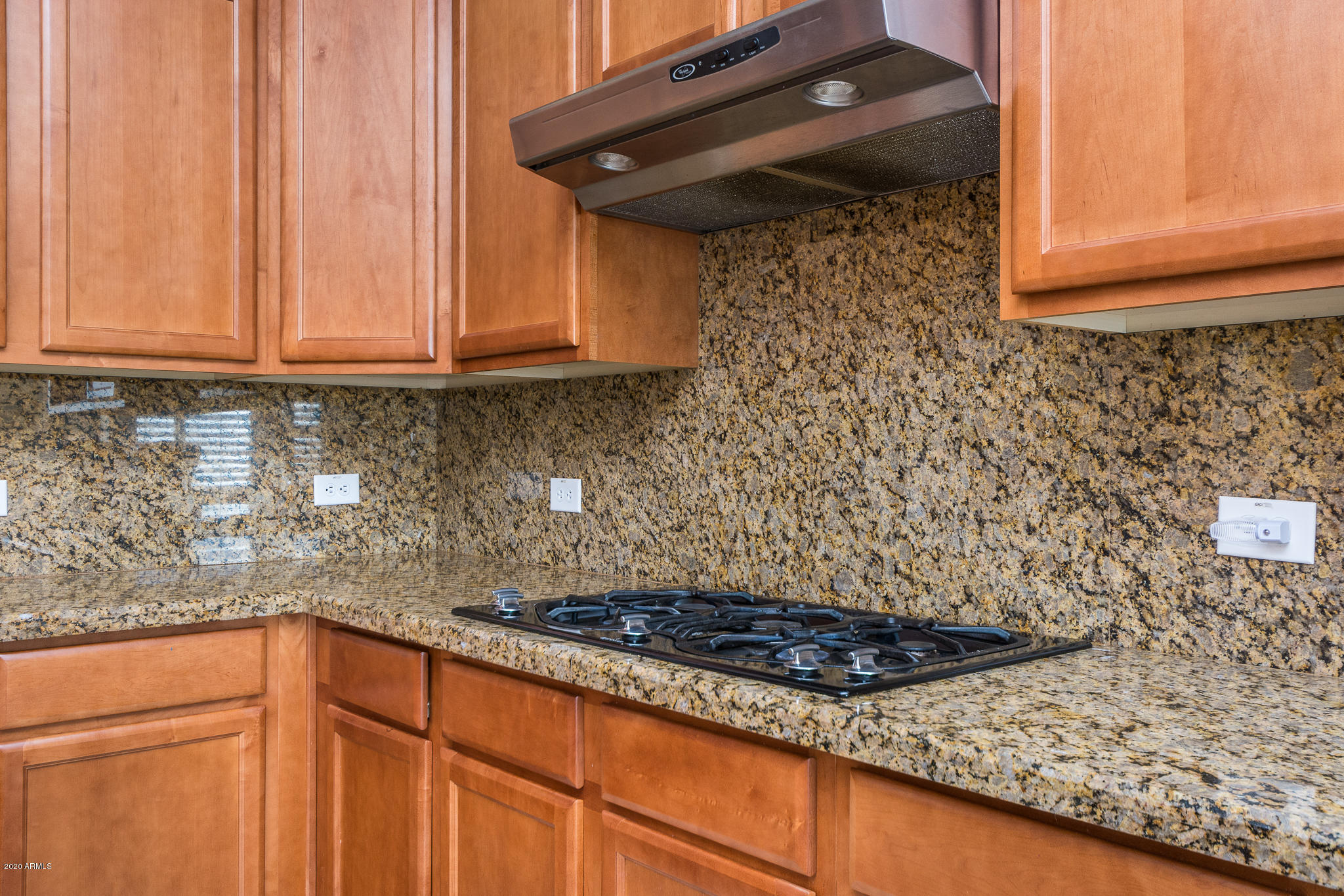18169 West Narramore Road Goodyear, AZ 85338 - Photo 11 of 43 11- KITCHEN